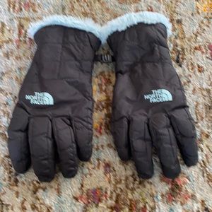 North face gloves